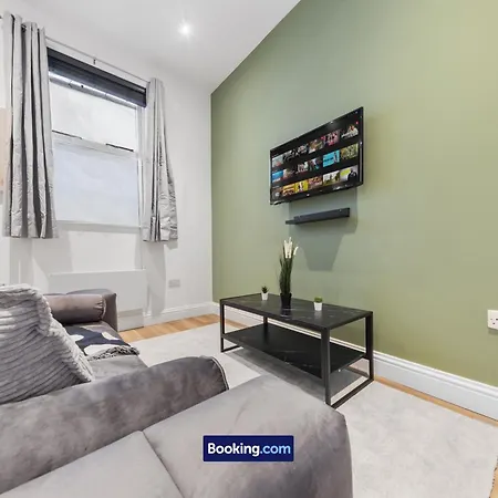 Modern, Central & Comfy Apt By Stay Smart Short Lets & Serviced Accommodation Deptford With Free Wifi London Exterior photo