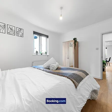 Modern, Central & Comfy Apt By Stay Smart Short Lets & Serviced Accommodation Deptford With Free Wifi London Exterior photo