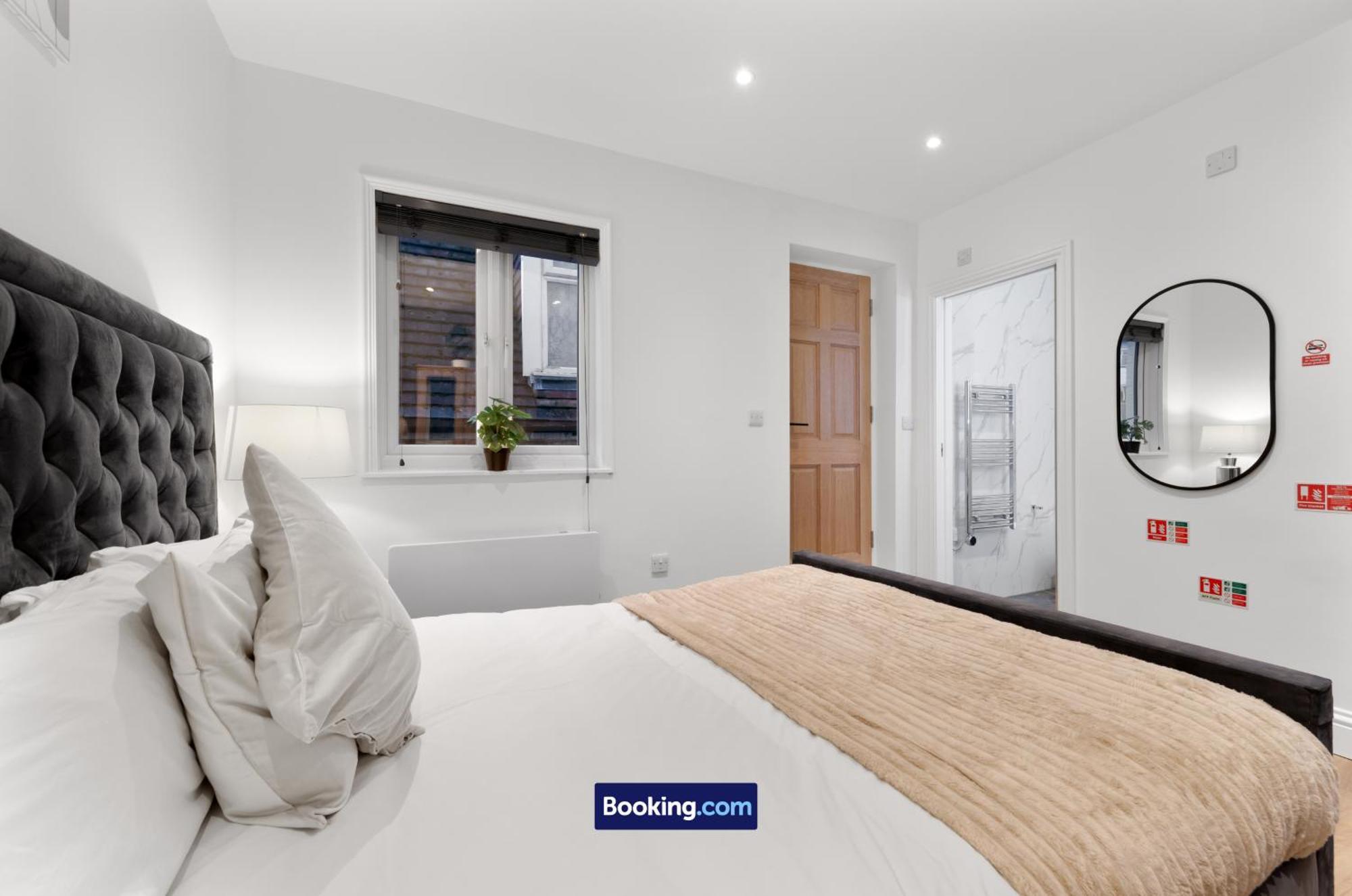 Modern, & Comfy By Smart Short Lets & Serviced Deptford With Free Wifi