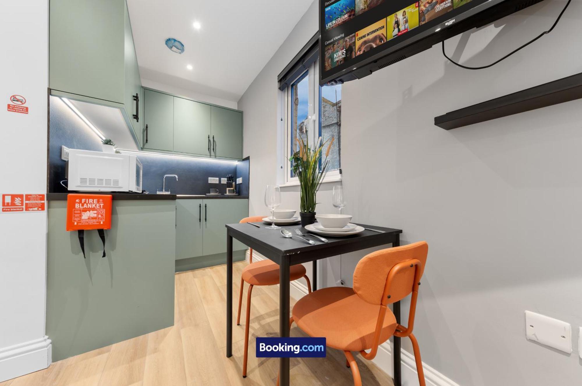 Apartment Modern, & Comfy By Smart Short Lets & Serviced Deptford With Free Wifi London