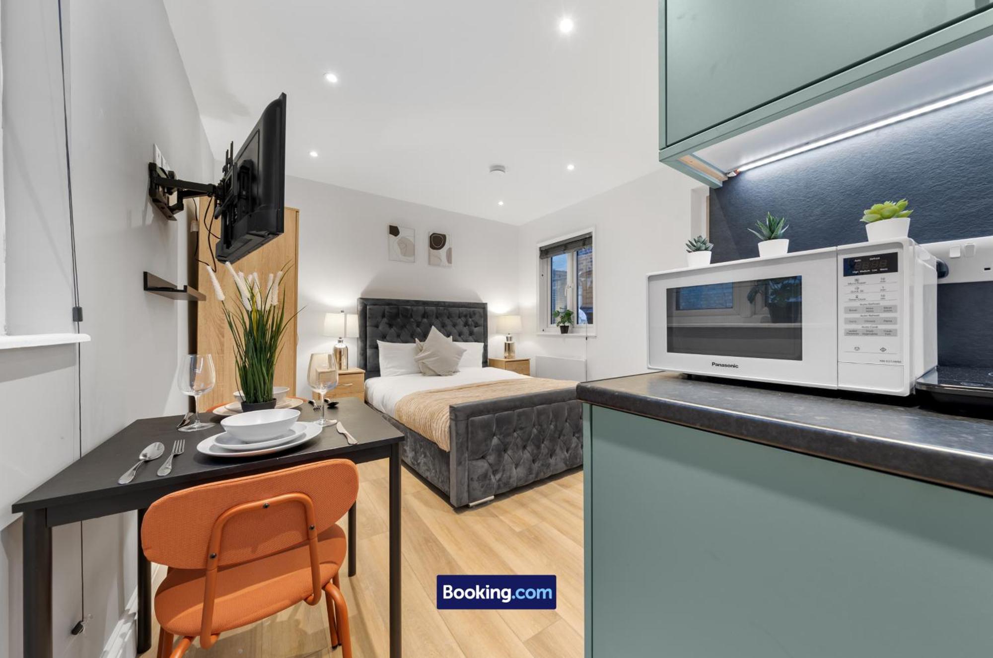 Modern, & Comfy By Smart Short Lets & Serviced Deptford With Free Wifi * London