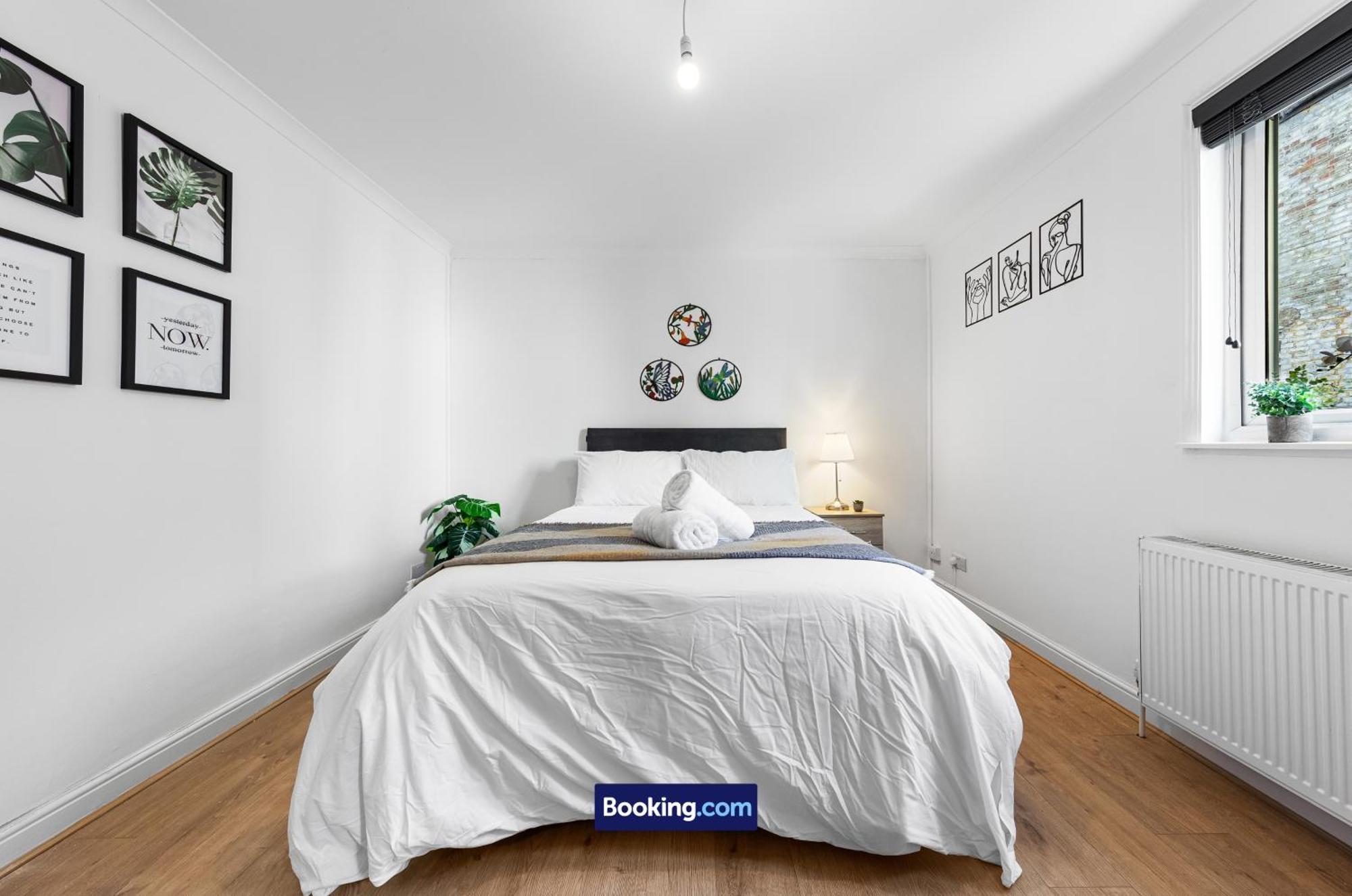Modern, & Comfy By Smart Short Lets & Serviced Deptford With Free Wifi Apartment London