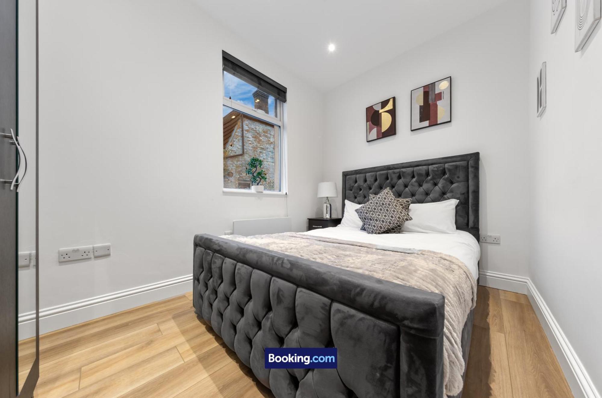 Modern, & Comfy By Smart Short Lets & Serviced Deptford With Free Wifi Apartment