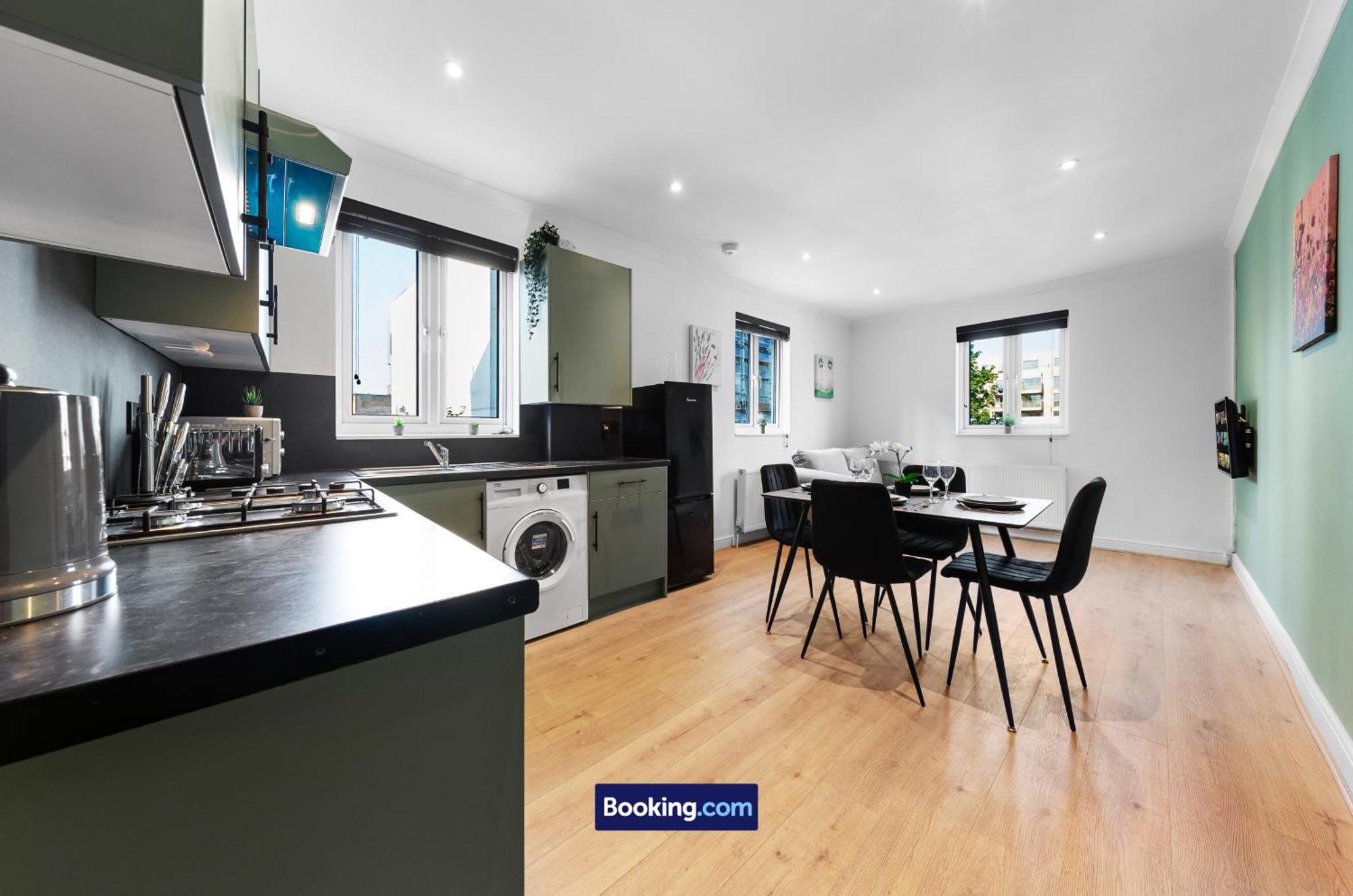 Modern, & Comfy By Smart Short Lets & Serviced Deptford With Free Wifi * London