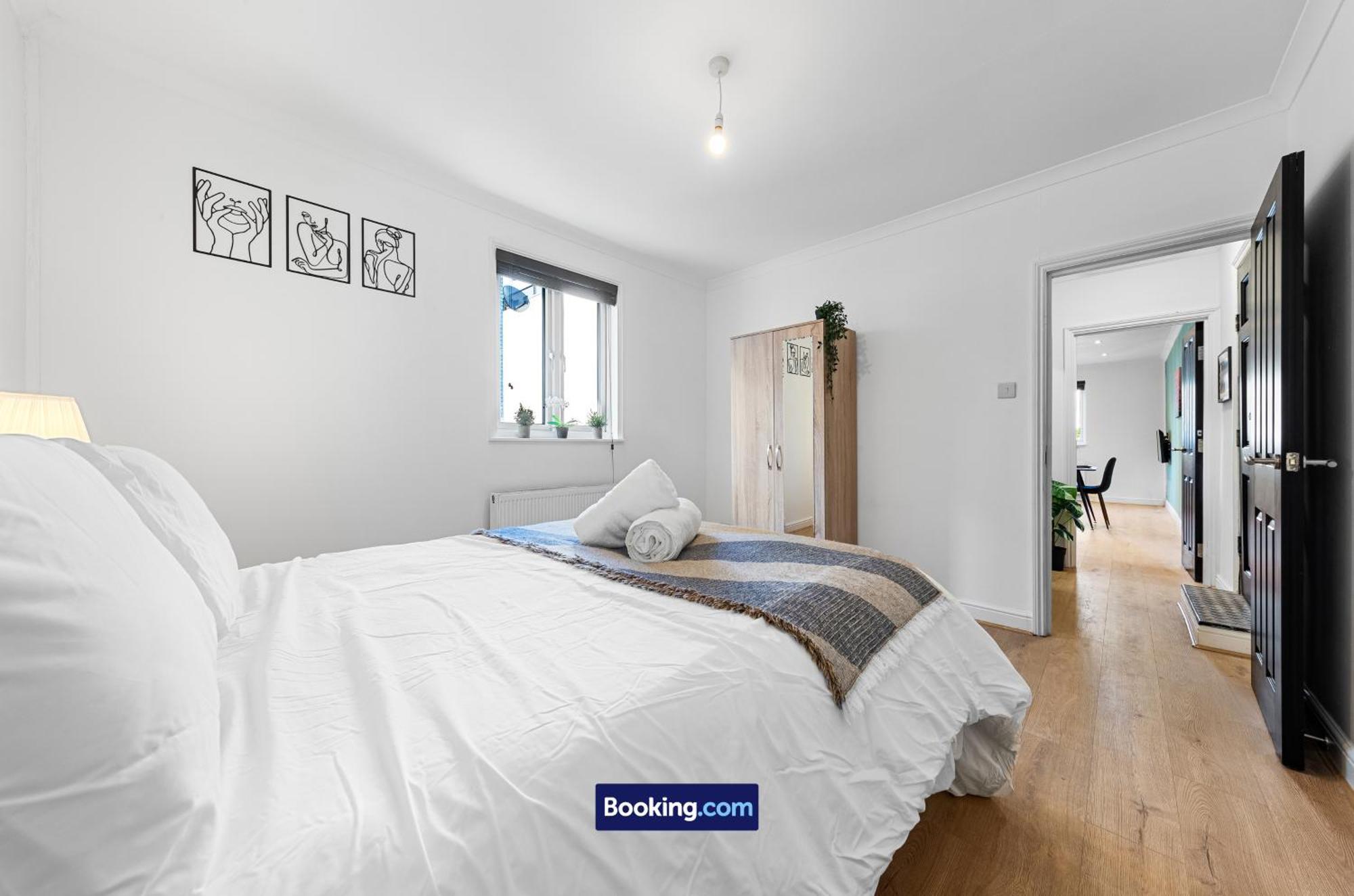 Modern, & Comfy By Smart Short Lets & Serviced Deptford With Free Wifi Apartment London