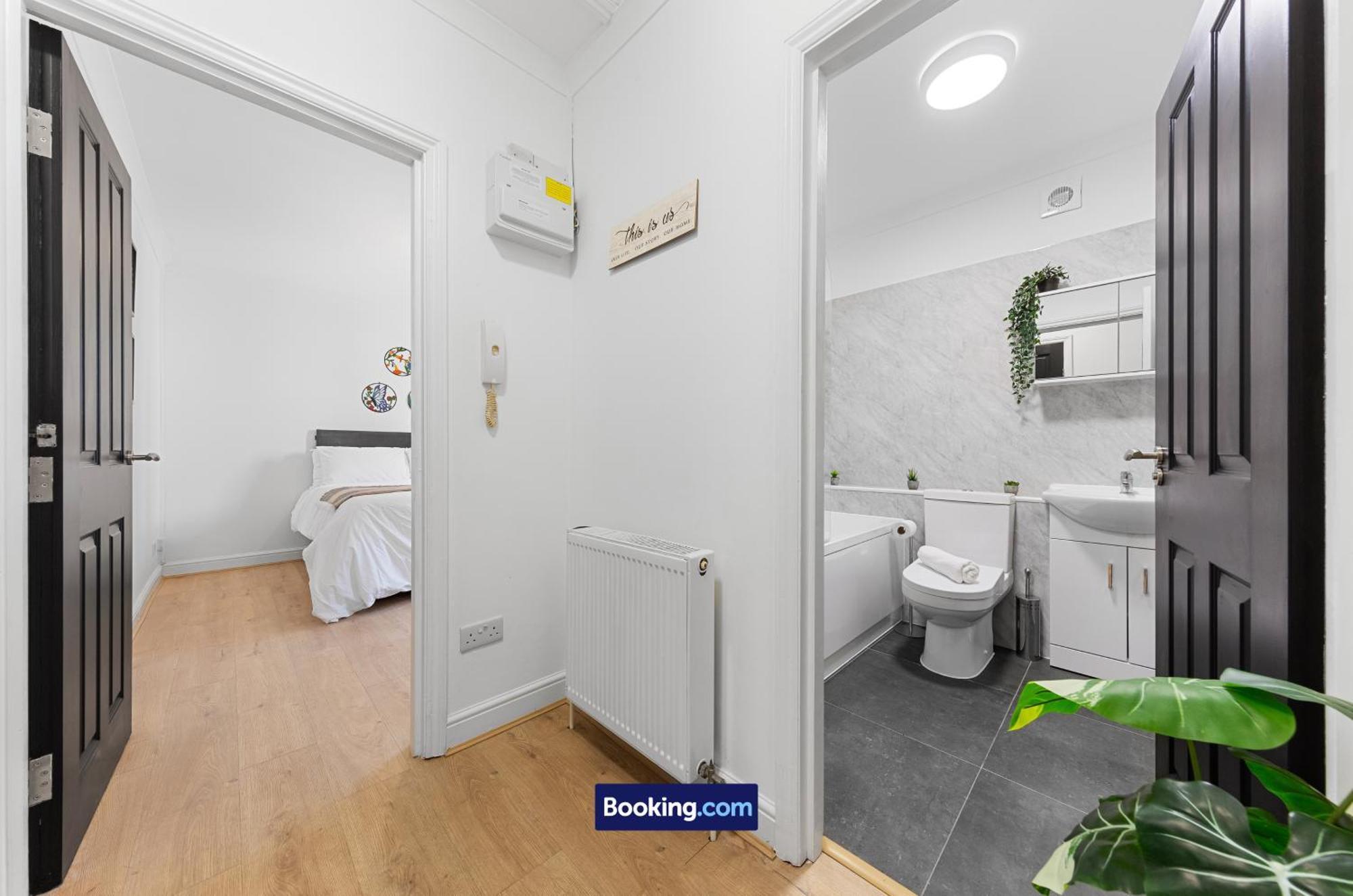 Apartment Modern, & Comfy By Smart Short Lets & Serviced Deptford With Free Wifi London